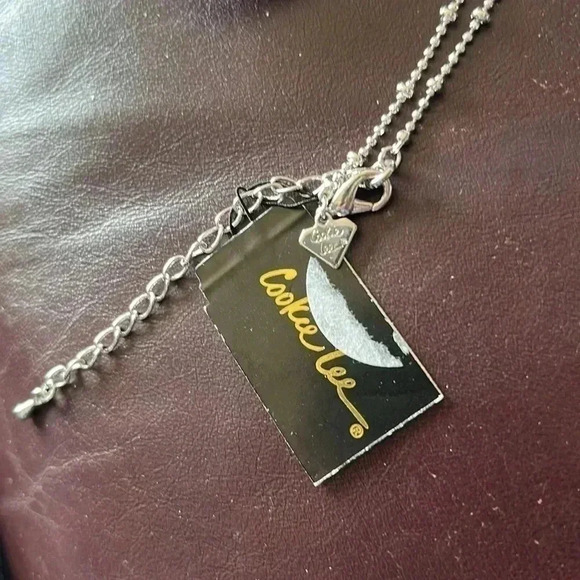 Cookie Lee Australian Light Pink Dark Pink Crystal Pendant on Silver Tone Chain - Picture 12 of 12